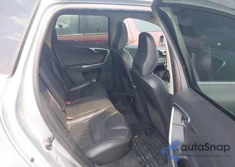 2013 Volvo Xc60 3.2 Premier z USA, uszkodzony, nr VIN YV4952DZXD2392571